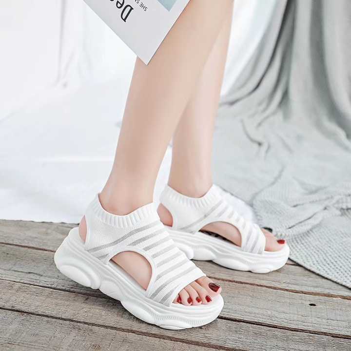 Stor størrelse 35-40 hule damer flat plattform kvinner sko kvinne tilfeldig fest sommer sandaler: Hvit / 36