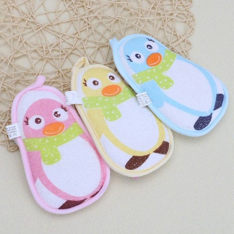 Cute Little Penguin Bath Brush For Baby Infant Shower Faucet Bath Brushes Sponge Rubbing Body Wash Shower Brushes Bath Tools