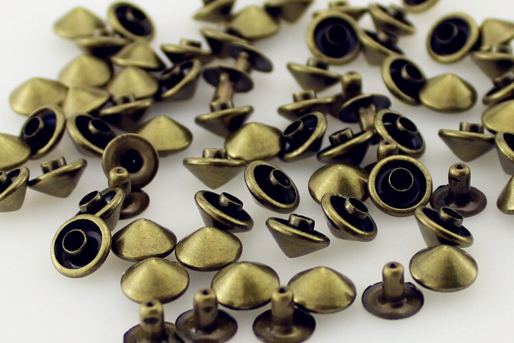 100 stücke 9mm Bunte einstellen Kegel Nieten Zink Legierung Leder Zucht Schuhe DIY Punk Stil Spitze Schraube Für Gürtel taschen pulseras pinchos: Bronze-