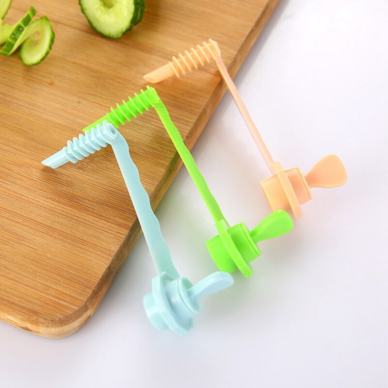 Potato Roll Flower Cutter Carrot Spiral Slicer Cutting Tool Vegetable Cucumber Plastic Kitchen Cooking Roll Flower Cutter Green