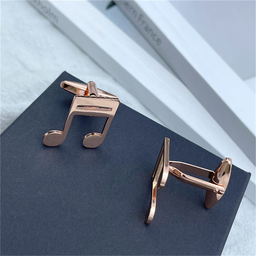 Kristallen manchetknopen, manchetknopen voor knoop Vergulde zilveren manchetknopen Cross Zirconia voor herenjurk gegraveerd met geschenkdoos