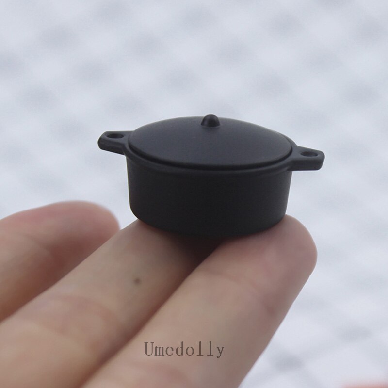 1PCS 1/12 Scale Mini Dollhouse Miniature Black Pot for OB11 BJD Doll House Kitchen Decor Accessories Toy