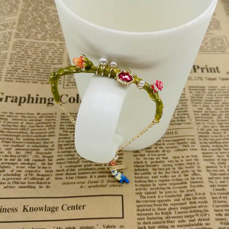 flower ornaments European and beautiful women's bracelet enamel color glaze rose flower bird pendant bracelet