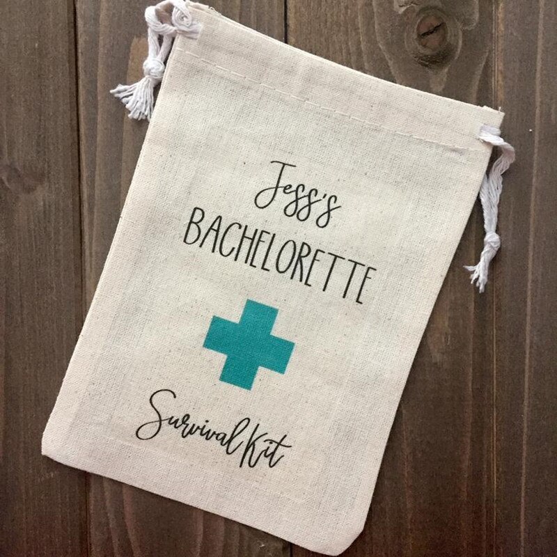 Bachelorette favor kit väska 10 st personifiera muslin brudkalas väska brudtärna väska baksmälla väska välkomstväskor återhämtningsväska