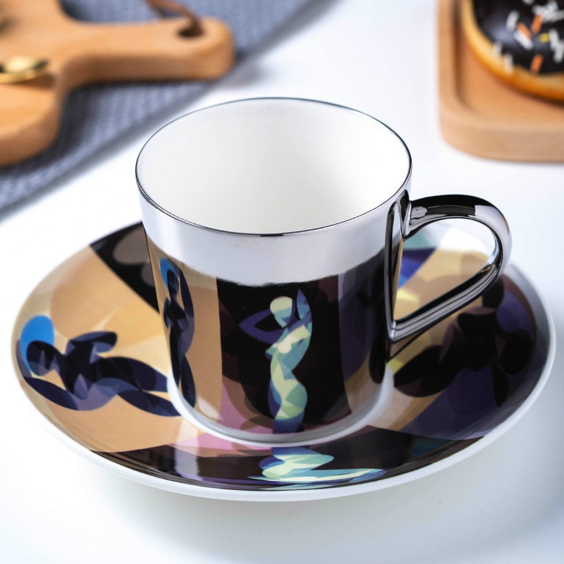 Speilrefleksjon kaffekopp sett engelsk ettermiddagste kopp sett keramiske kopper og underkopper skje måke krus