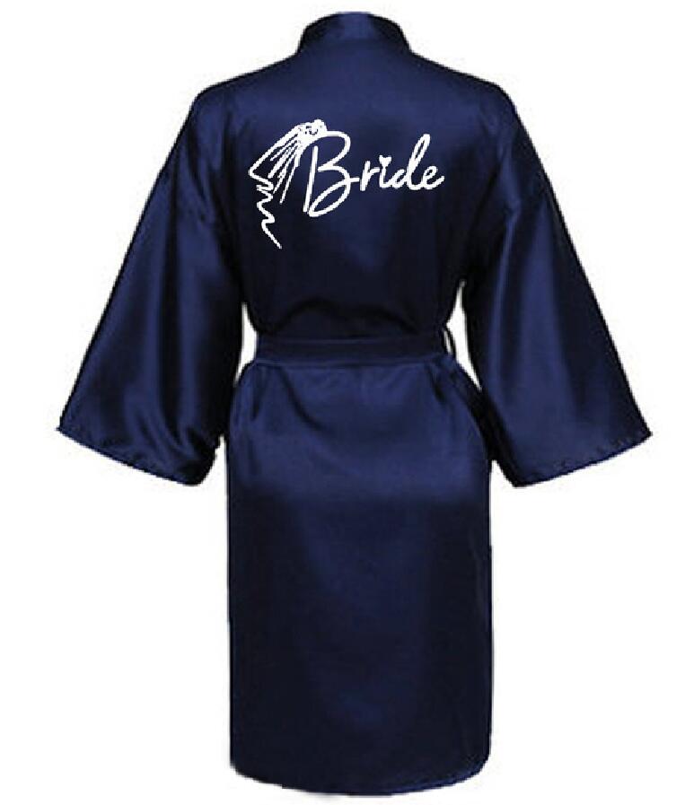 Bata de novia para equipo de de boda con letras negras, pijama de satén tipo kimono, albornoz de dama de honor SP036
