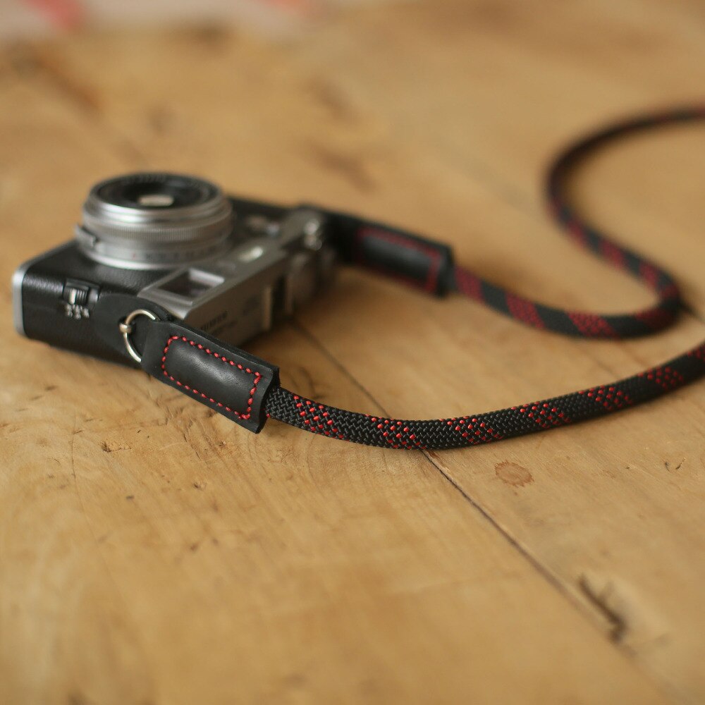 Camera nekband handgemaakt zwart patroon klimtouw zwart leer van windmup