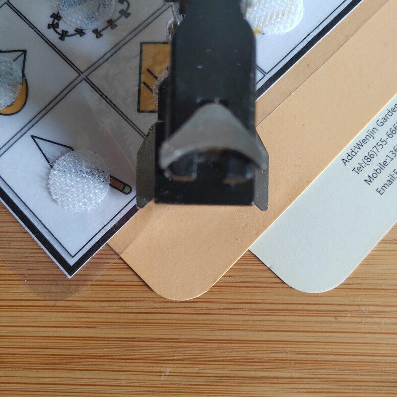 R10 Corner Cutter Paper Rounded Corner Cutter Hand Held Corner Rounding Tool Suitable for Paper, PVC Member Card Etc.