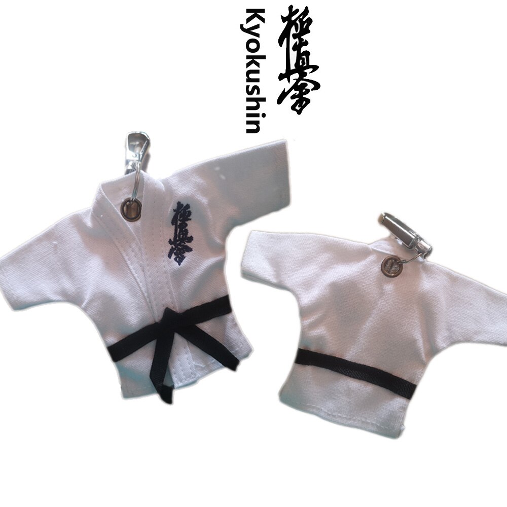 Kyokushin-Llavero de kárate, uniforme tipo Kimono de Kyokushinkai, colgante de dibujos animados, deportivos, recuerdo, tecla de botón, anillo de recuerdo