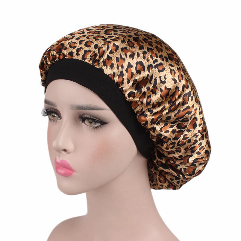 58 Cm Mode Vrouwen Satijn Nachtrust Cap Haar Motorkap Hoed Douche Caps Zijde Head Cover Brede Elastische Band: Leopard