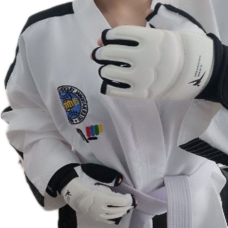 Ultralight Ademend Itf Taekwondo Assistance Uniform Master Kimono Taekwondo Pak Doboks Met Borduurwerk 1-6 dan