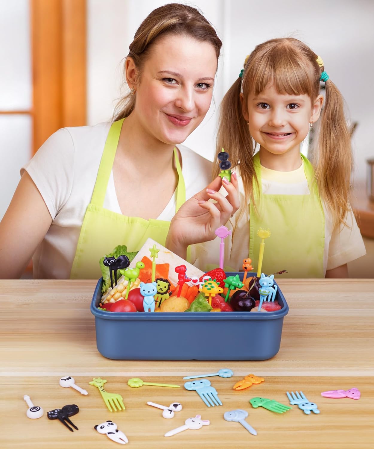 Mini selecciones de comida para niños, viñetas de animales para niños pequeños, aperitivos, pasteles, postres, comida, tenedores de fruta con cortador, divisores de fiambrera de silicona