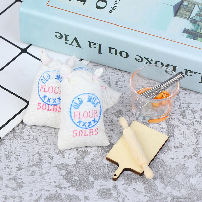 1:12 Dollhouse Miniature Flour Salt Bags Eggbeater Rolling Pin Model Accessories