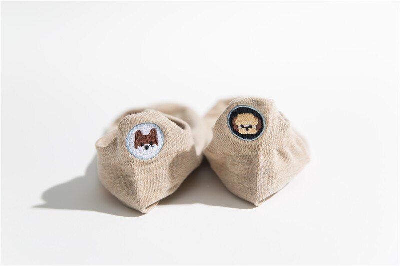 2020Socks children's left and right feet embroidery dog boat socks women's college wind spring socks cotton cartoon products: Gray