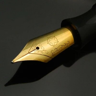 Pluma estilográfica Golden Star Venus 28, pluma de tinta M Nib, papelería de oficina, material escolar, pluma estilográfica: Gold Color Nib