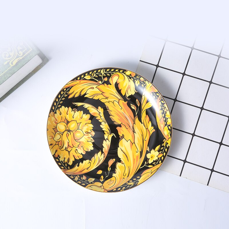 Luxury Porcelain Gold Dinner Plate Kitchen Accessories Dinnerware Serving Flower Plate For Dessert Food Eruope Dishes Bone China: 6inch