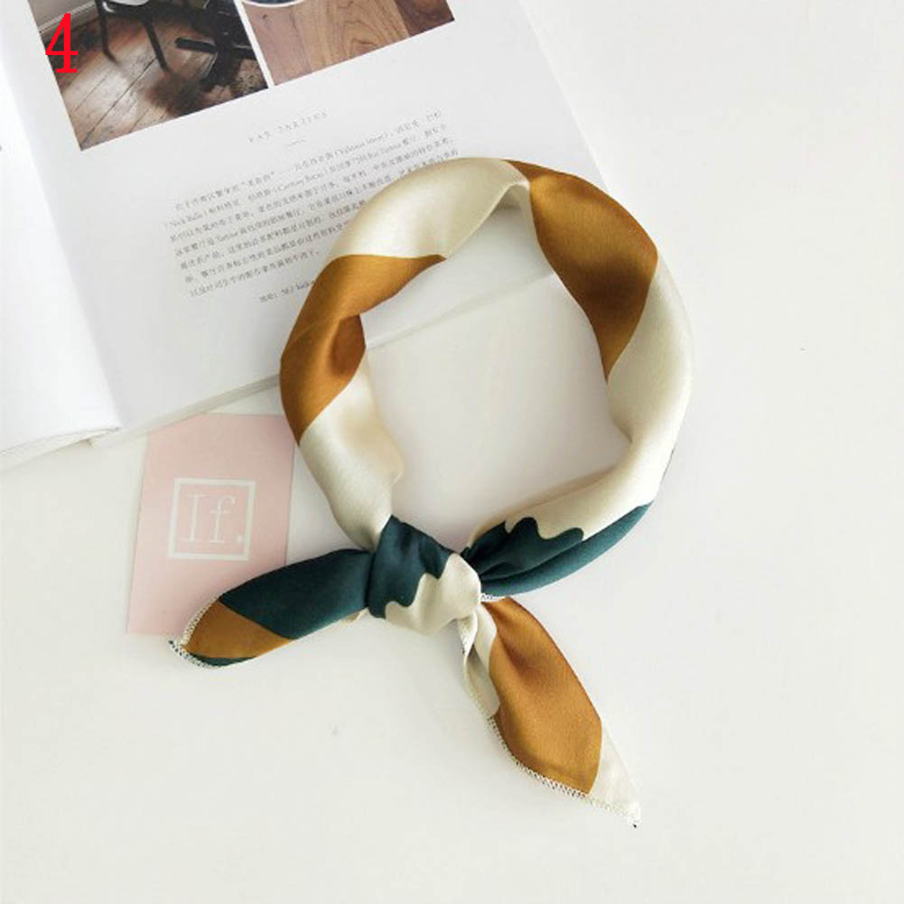 Bufanda de seda satinada pequeña para mujer, pañuelo triangular plisado de Color sólido para el cuello, banda para el pelo, lazos, Foulard femenino