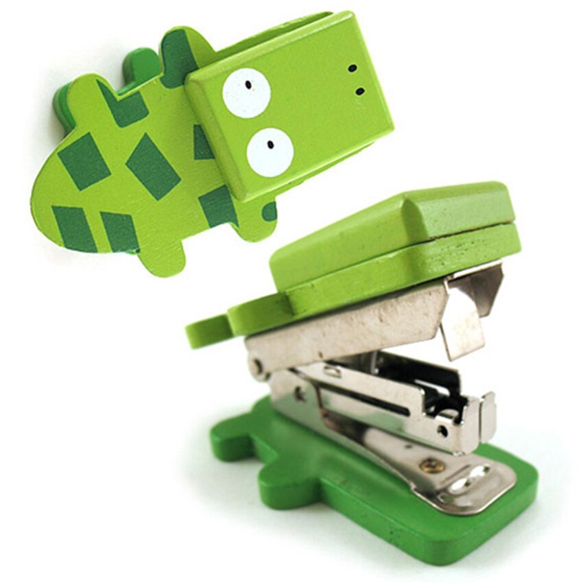 Cute Animals Stapler Mini Wooden Paper Stapler Paper Clip Binding Tool Small Stapler for Children's Office School Supplies