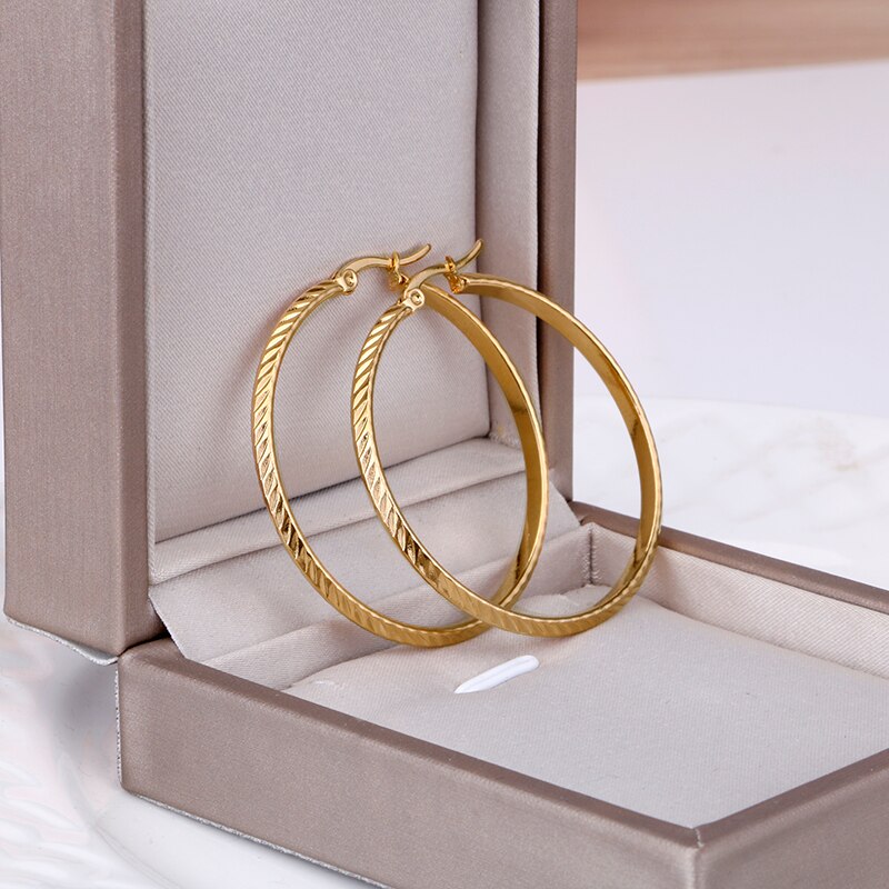 Roestvrij Staal Gouden Kleur Cirkel Hoop Earring Voor Vrouwen Hoops Dames Mode Mooie Veins Dagelijks Sieraden