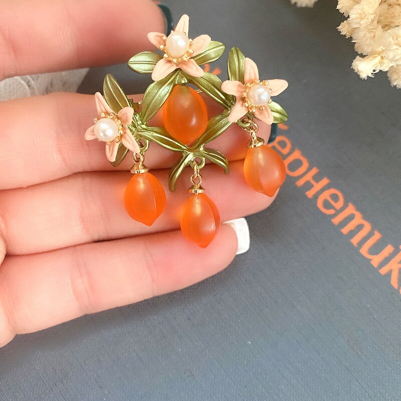 HUANZHI Retro Art Fruit Glazed Freshwater Pearl Leaves Orange Brooch for Women Men Overcoat Accessories Jewelry: A 4.2 Multiply 4.8CM