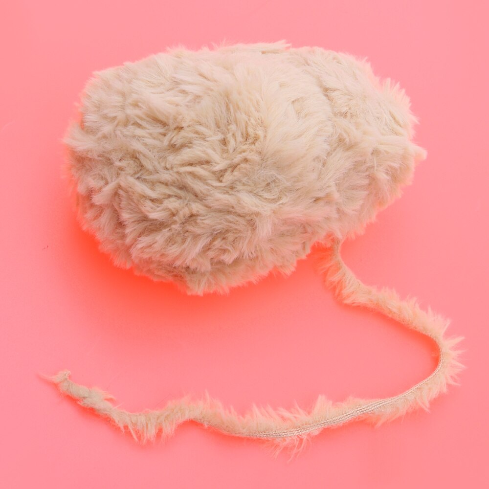 2PCS Imitation Wool Super Soft Fur Yarn Chunky Fluffy Faux Fur Yarn Eyelash Yarn for Crochet Knit (White): Khaki