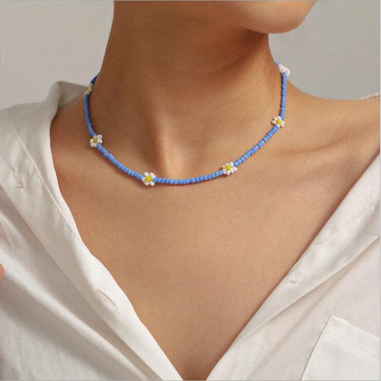Naszyjnik z koralików ins ręcznie tkane małe kwiaty stokrotki naszyjnik kobiety chic akcesoria obojczyka choker: Antique silver plated