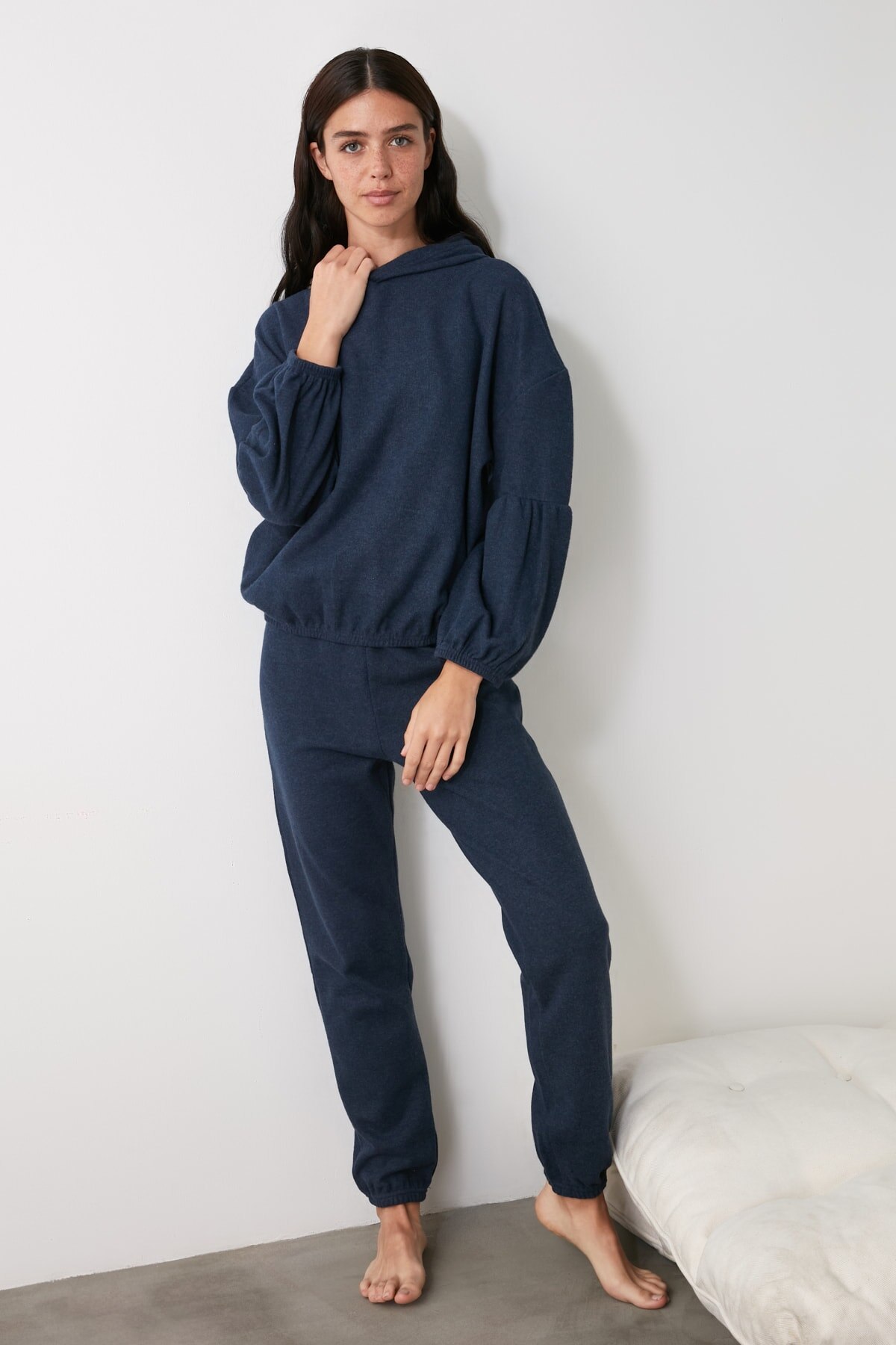 Trendyol Hooded Knitted Pajamas Set THMAW21PT0674