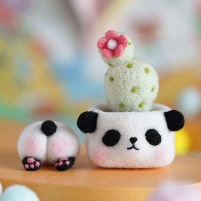 1Pcs Niet Afgewerkt Handgemaakte Pocket Mooie Animal Cactus Plant Wol Naaldvilten Kit Panda Plant Vilt Prikte Voor Kids: No.2