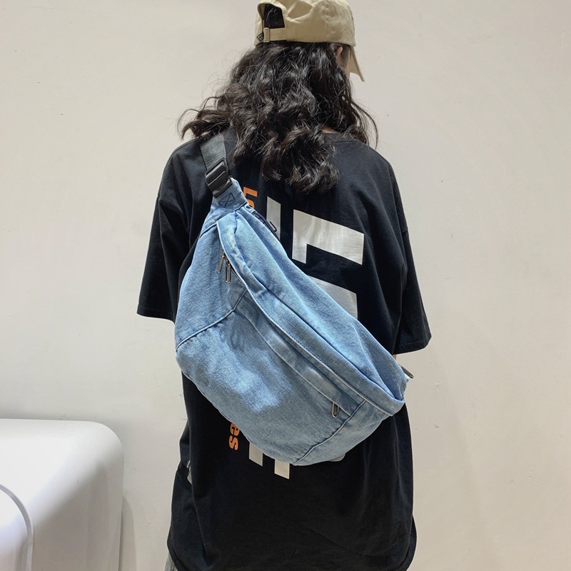 Damentaschen im Angebot 2023, hochwertige, vielseitige Denim-Hüfttaschen für den Herbst, einfache, trendige, leichte und lässige Brusttasche: Black