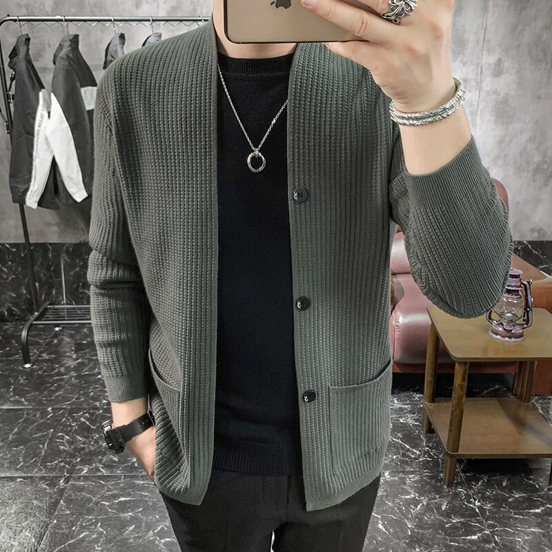 cardigan menn genser klær høst strikk knapp dekor koreansk menn genser frontlomme uformell herre cardigan: Mørk grønn / Asiatisk  m 45-55kg
