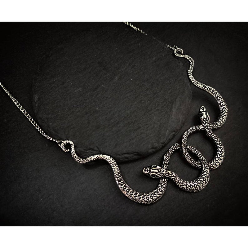 Goth entrelacé serpent goutte d'eau cristal collier gothique Punk bijoux déclaration fête Grunge pendentif sorcière charme