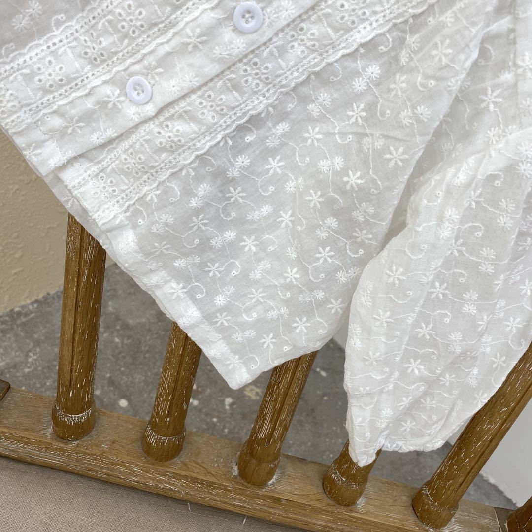 Camisas blancas huecas bordadas con encaje a la para chicas lindas de otoño para niños camisetas informales con base combinables