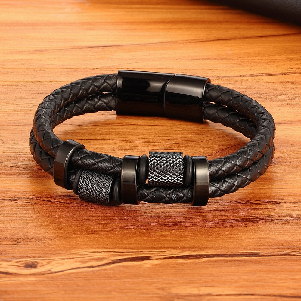 Herrenarmband aus edelstahl und leder mit unregelmäßigem aufbringen, individuell gestaltbar in 3 farben, klassisch, für attraktive jungen zum geburtstag