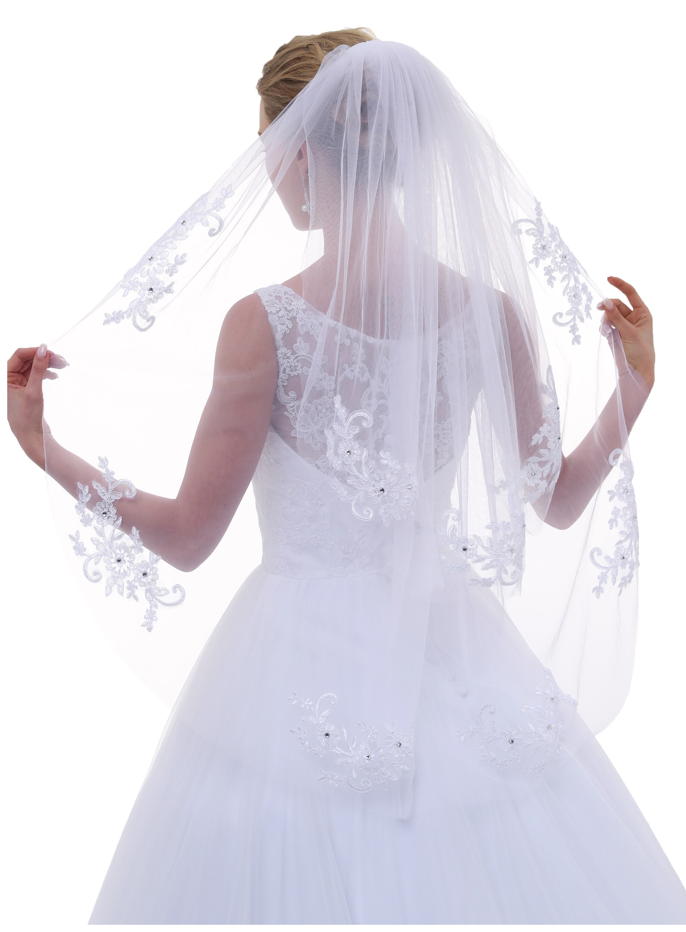 Good Lace Crystal Two Tier Bridal Veil Short Lace Wedding Veil for Bride Veu De Noiva