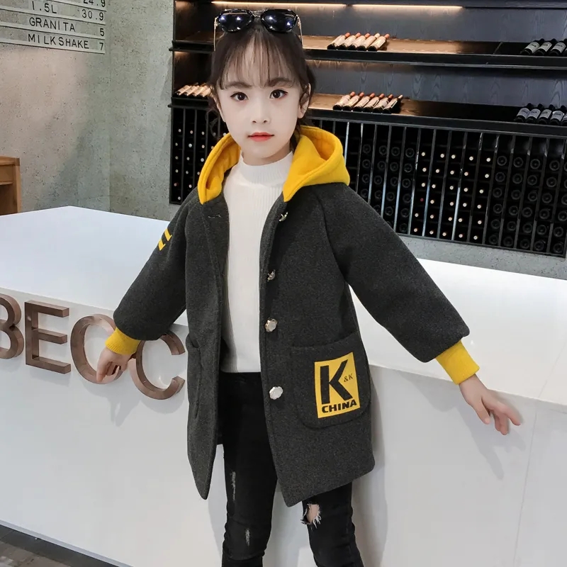 Giacca invernale in lana e misto per ragazze nuova versione coreana cappotto addensato moda abbigliamento per bambini Slim Casual con cappuccio di media lunghezza: Grigio scuro / 5T