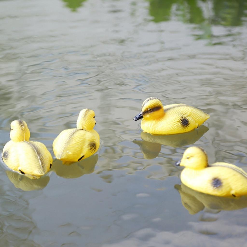 4X Floating Duck Ducklings Fish Pond Ornament Plastic Decoy Mallard Lifesize Duckings Floating Decoy Garden Yard Scarer Ornament