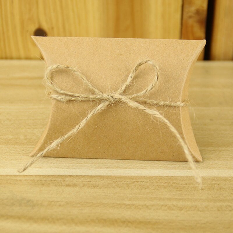 50pcs Cute Kraft Paper Pillow Favor Candy Boxes Supply Wedding Party Favor Bag: Brown hemp rope