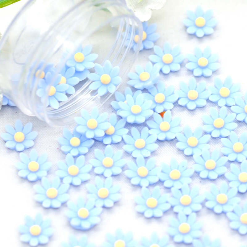 8mm søde harpiks bittesmå flatback blomster | diy håndværk blomster miniaturer | party dekoration blomster | neglekunst dekoration blomster: Lyseblå  -50 stk