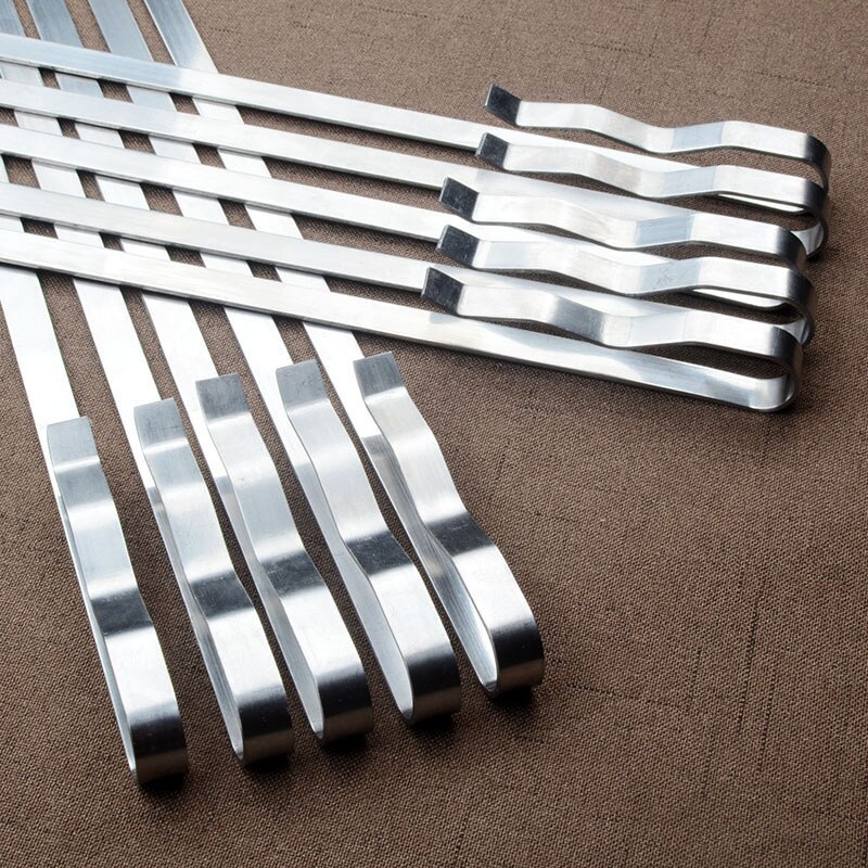 Ruostumattomasta teräksestä valmistetut grillivartaat litteät kebab-grillivartaat grillineula pitkä liha grillitikku grillitarvikkeet retkeily ulkotyökalu 42cm/16.54 "