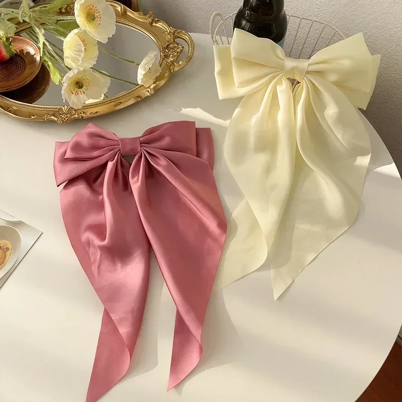 1 Uds. Cinta de satén de Color sólido, lazos grandes, horquilla, Clips de primavera, accesorios para el cabello para mujeres y niñas, sombreros coreanos de de verano 2023