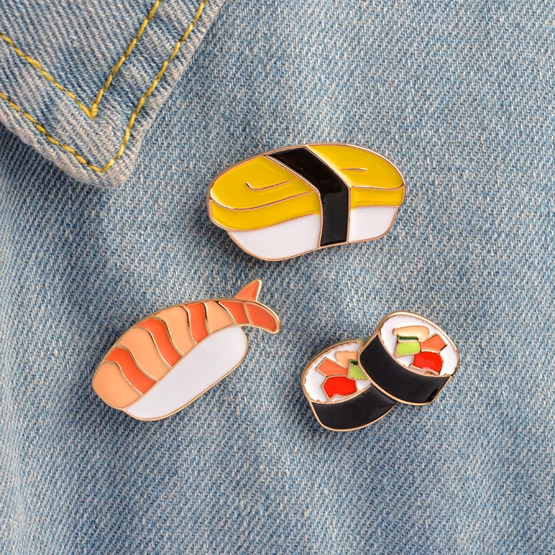 Japanische Küche Sushi Mittagessen Rolle Lachs Brosche Emaille Stift Jacke Rucksack Tasche Reflektierende Stift Abzeichen freundlicher