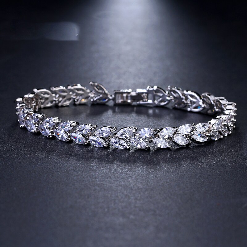 Bettyue, recién llegado, pulsera para mujer, brazalete fascinante con Zirconia, múltiples opciones en boda, , joyería encantadora: white