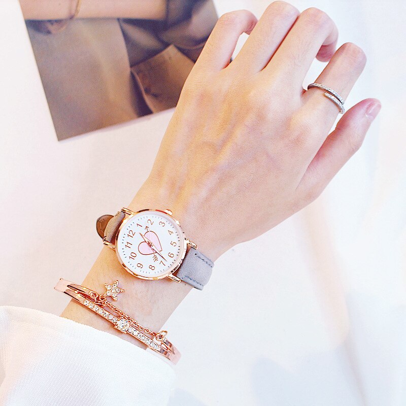 Leuke Vrouwen Horloges Mode Lederen Band Mooie Dames Polshorloge Meisjes Hartvorm Wijzerplaat Goedkope Fine Klok Relogio Feminino: gray bracelet