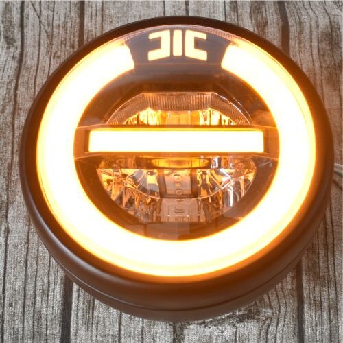 Retro motorcycle retro locomotive refit headlights LED headlights: Yellow light