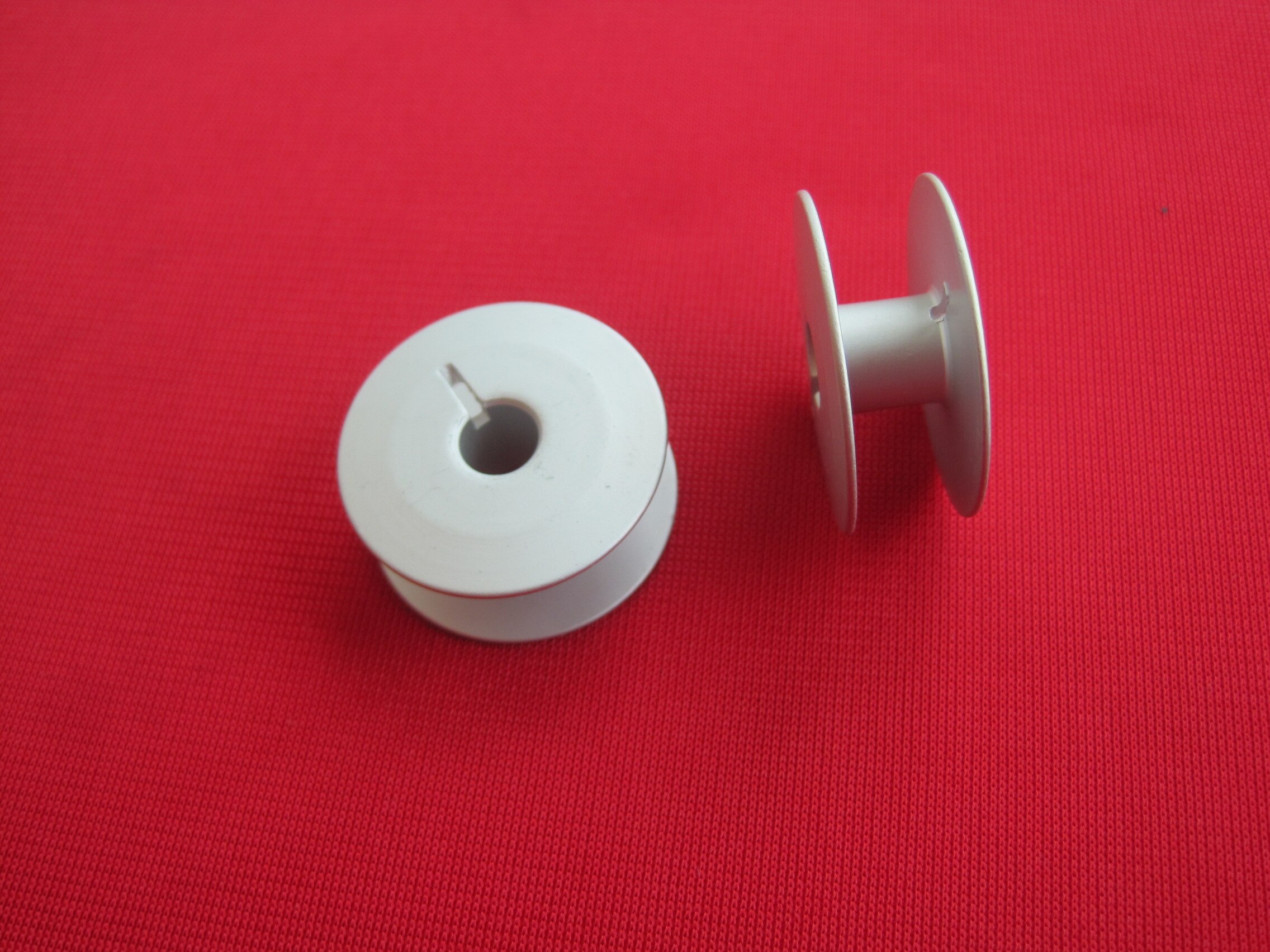 Piezas de máquina de coser PFAFF 1245 husillo grande core 18339A (91-018339-05A) shuttle core