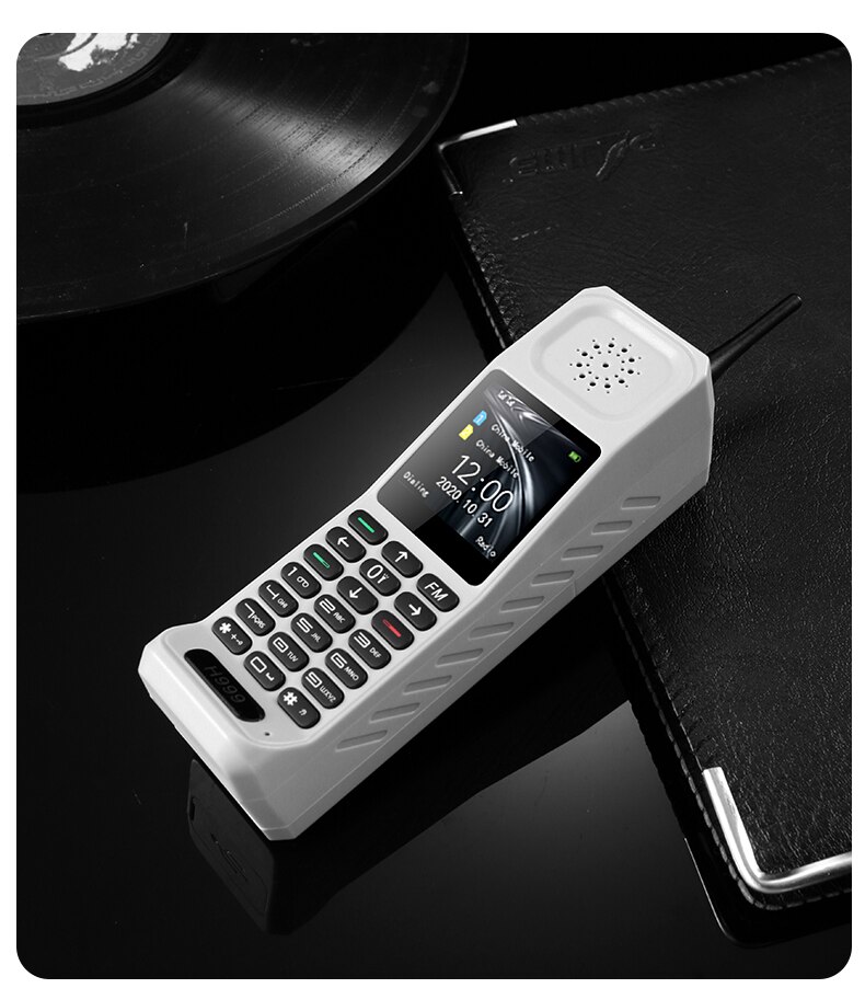 H999 Klassieke Little Mobiele Telefoon Luidspreker Power Bank Sterke Zaklamp Trillingen Video Fm Wekker Mini Mobiele Telefoon Dual Sim: Add 16G TF card / White