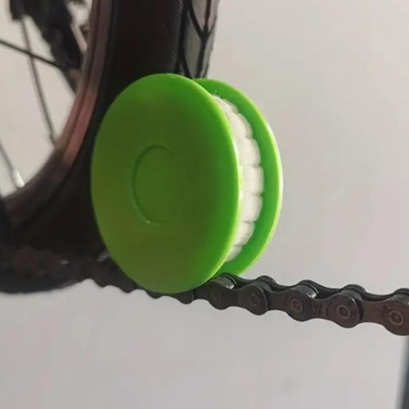 Portable Bike Chain Lubricator & Tool - Heavy-Duty Chain Oil Applicator with Roller System for Bicycle Maintenance