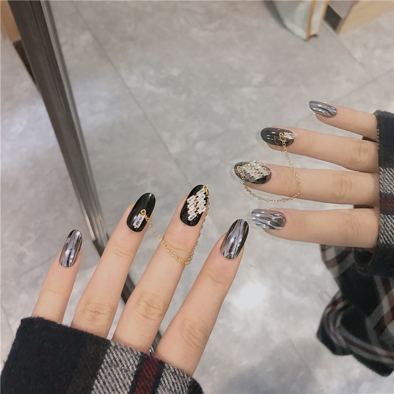 24 stuks verwijderbare zwarte zilveren nepnagels punk zirkoon vergulde ketting nagelverlenging glanzende afneembare meisjes nagelkunstdecoratie