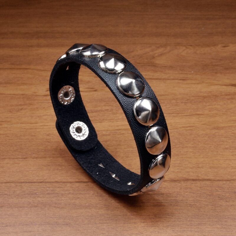 Punk Fashion Women Black Cuff Leather Bracelet Wristband Metal Rivets Stud Charm Vintage Wrap Bangle for Men Rock Gothic Jewelry