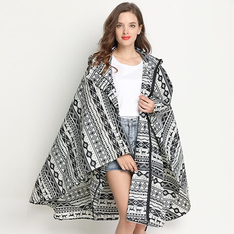 Poncho impermeable para la lluvia para mujer, capa impermeable portátil con capucha y cremallera, para senderismo, turismo y ciclismo: black dog / XL